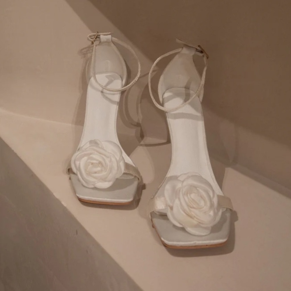 Lara Rose Satin Heel - White